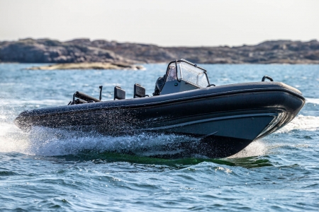 rupert r6 jockey | compact designs with big-boat spirit image 7