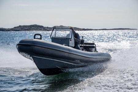 rupert r6 jockey | compact designs with big-boat spirit image 6