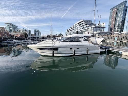 Jeanneau Leader 36 Jeanneau Leader 36
